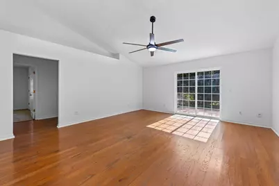 7252 Antoinette Circle, Navarre, FL 32566 - Photo 21