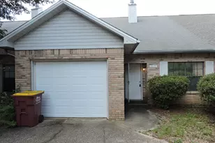 813 Valley Rd, Crestview, FL 32539 - Photo 1