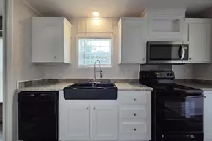 548 Pecan Ln Ln, Holt, FL 32564 - Photo 11