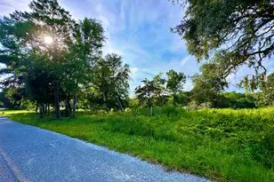 630 Satsuma Rd, Niceville, FL 32578 - Photo 1