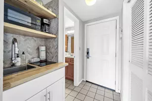 214 SW Miracle Strip Parkway SW, Fort Walton Beach, FL 32548 - Photo 11