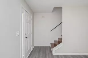 242 Wainwright Dr, Crestview, FL 32539 - Photo 5