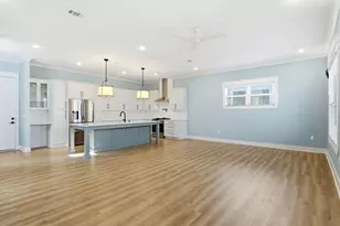 5610 Trout Ln, Pensacola, FL 32507 - Photo 17