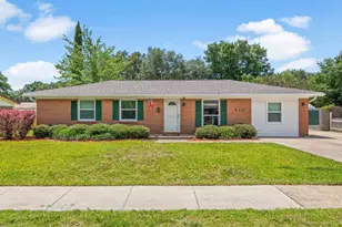 512 23rd St, Niceville, FL 32578 - Photo 1