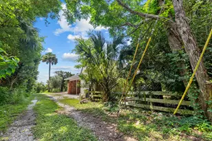 145 Bay Ave, Apalachicola, FL 32320 - Photo 63