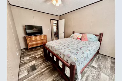 2852 Feral Lane, Caryville, FL 32427 - Photo 19