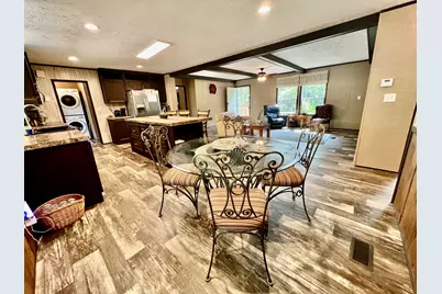 2852 Feral Lane, Caryville, FL 32427 - Photo 3