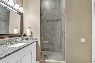 15300 Emerald Coast Pkwy, Destin, FL 32541 - Photo 23