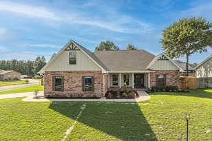 6301 Antigone Cir, Crestview, FL 32536 - Photo 3