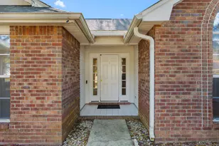 4591 Scarlet Dr, Crestview, FL 32539 - Photo 3