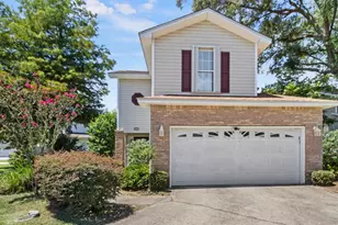 933 Scenic Oak Ln, Fort Walton Beach, FL 32547 - Photo 1