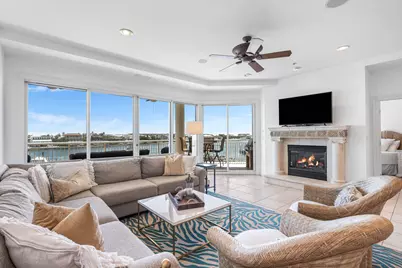 662 Harbor Boulevard #UNIT 220, Destin, FL 32541 - Photo 3