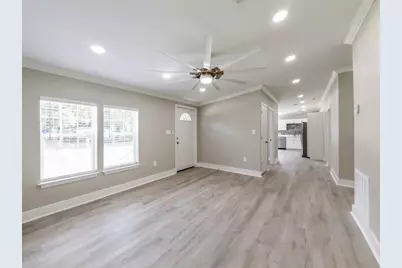 630 W Griffith Avenue W, Crestview, FL 32536 - Photo 9