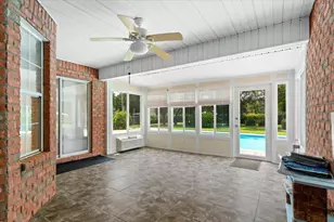 2025 Resort St, Navarre, FL 32566 - Photo 37