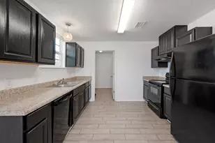 1989 Justice Cir, Gulf Breeze, FL 32563 - Photo 9