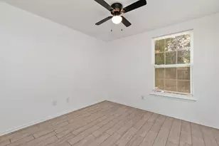 1989 Justice Cir, Gulf Breeze, FL 32563 - Photo 21