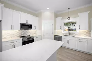 61 Spruce St, Freeport, FL 32439 - Photo 3