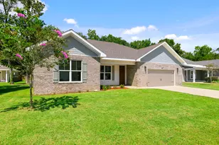 61 Spruce St, Freeport, FL 32439 - Photo 1