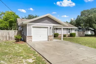 1836 Iris Ln, Navarre, FL 32566 - Photo 45