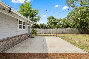 1836 Iris Ln, Navarre, FL 32566 - Photo 31