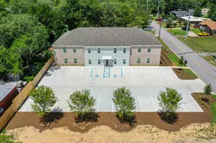 305 Okaloosa Ave, Valparaiso, FL 32580 - Photo 1