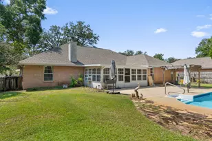 6910 Calle De Caballero, Navarre, FL 32566 - Photo 29