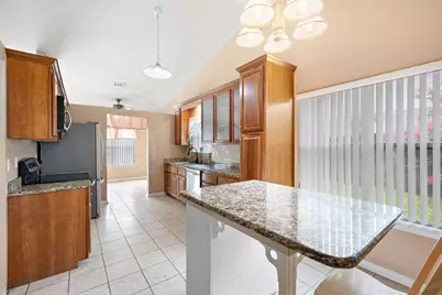 719 Majestic Prince Court, Crestview, FL 32539 - Photo 5