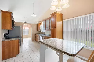 719 Majestic Prince Ct, Crestview, FL 32539 - Photo 5