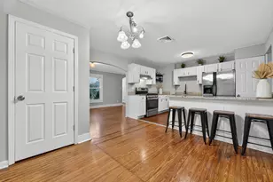 1410 W Gregory Street W, Pensacola, FL 32502 - Photo 3