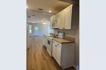 1028 N Brett Street N, Crestview, FL 32536 - Photo 7