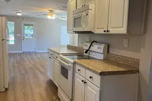 1028 N Brett Street N, Crestview, FL 32536 - Photo 7