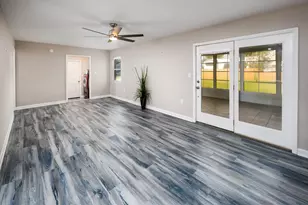 323 Olde Post Rd, Niceville, FL 32578 - Photo 11