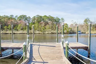 699 Riverwalk Cir, Freeport, FL 32439 - Photo 35