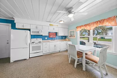 21927 Bataan Avenue, Panama City Beach, FL 32413 - Photo 17