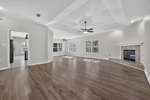 9641 Leeward Way, Navarre, FL 32566 - Photo 5