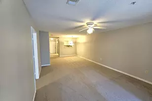 4276 Calinda Ln, Niceville, FL 32578 - Photo 7