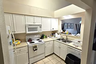 4274 Calinda Ln, Niceville, FL 32578 - Photo 5