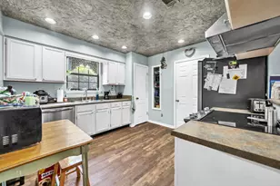 421 Waterway Ln, Fort Walton Beach, FL 32547 - Photo 13