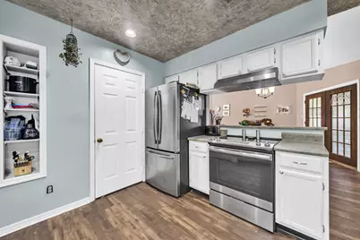 421 Waterway Lane, Fort Walton Beach, FL 32547 - Photo 11