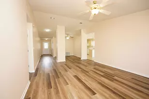 406 Springate Ct, Mary Esther, FL 32569 - Photo 5