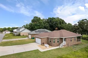 2920 Patch Ave, Crestview, FL 32539 - Photo 9