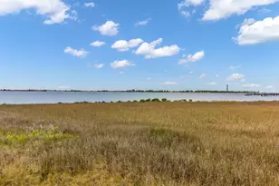 1013 Freeport Ct, Mary Esther, FL 32569 - Photo 35