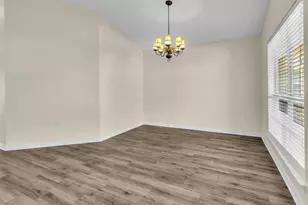 1013 Freeport Ct, Mary Esther, FL 32569 - Photo 7