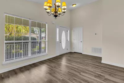 1013 Freeport Court, Mary Esther, FL 32569 - Photo 5