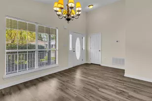 1013 Freeport Ct, Mary Esther, FL 32569 - Photo 5