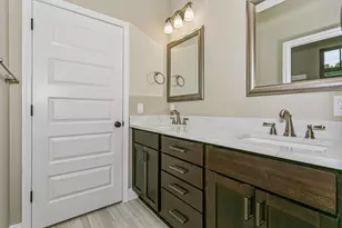 4567 Pfitzer Cir, Crestview, FL 32536 - Photo 27