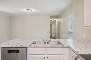 126 Pansy Ln, Defuniak Springs, FL 32433 - Photo 11