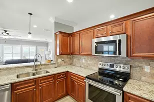 212 Eleases Crossing, Crestview, FL 32539 - Photo 11