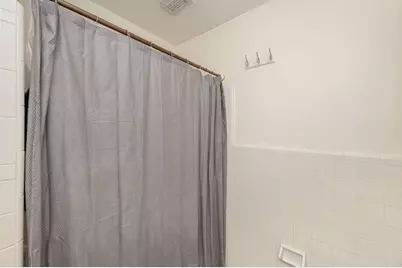 710 E Hollywood Boulevard E, Mary Esther, FL 32569 - Photo 25