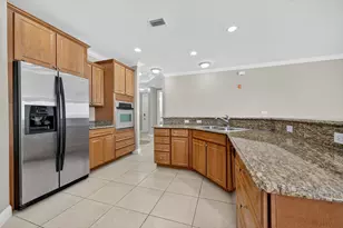 240 SE Brooks Street SE, Fort Walton Beach, FL 32548 - Photo 9